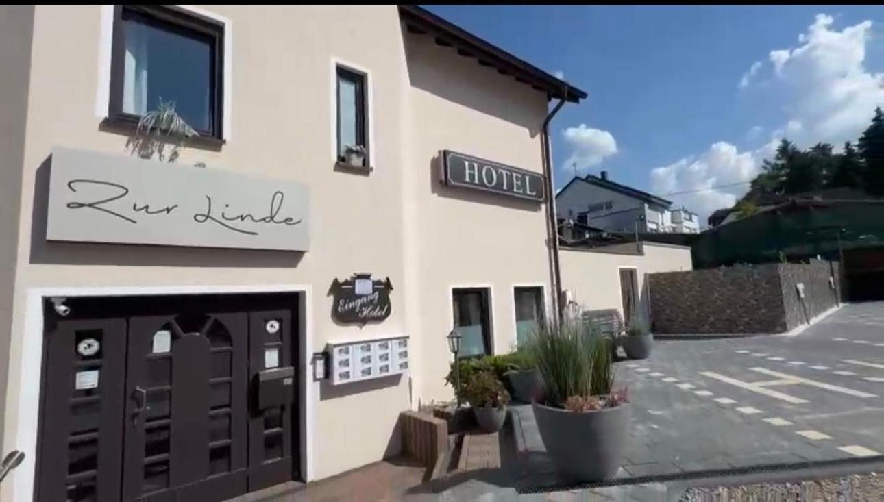 Hotel Zur Linde Saarlouis Exterior foto